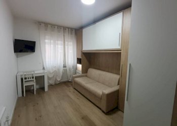 Camera da letto - Three-room apartment via Chiesa della Salute, Torino (neighborhood Borgo Vittoria) - photo 29