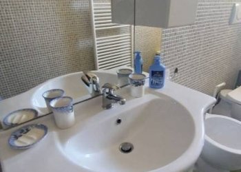 Bagno - Bilocale via Pietro Giannone, 9, Milano - foto 20