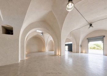 Interno non residenziale - Warehouse via Giuseppe Garibaldi, Alezio - photo 1