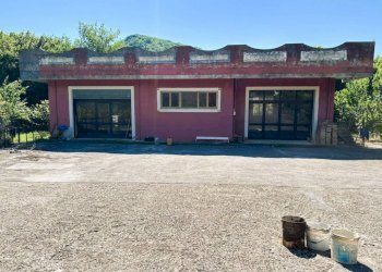 Facciata - Negozio strada Regionale Formia-Cassino, Ausonia - foto 1