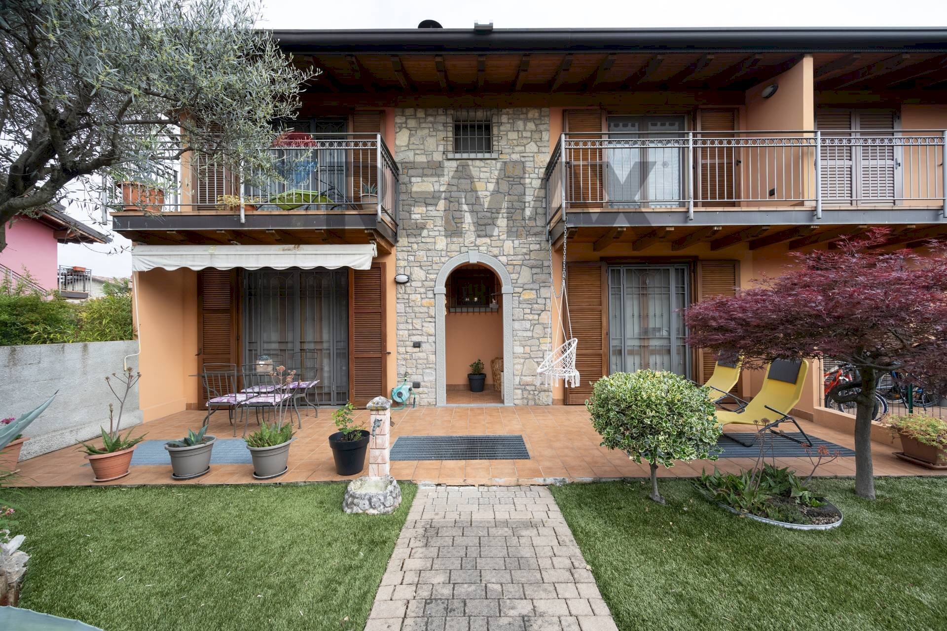 Casa all\'aperto - Casa semi indipendente via antonio gramsci
 
38, Roncello - foto 1