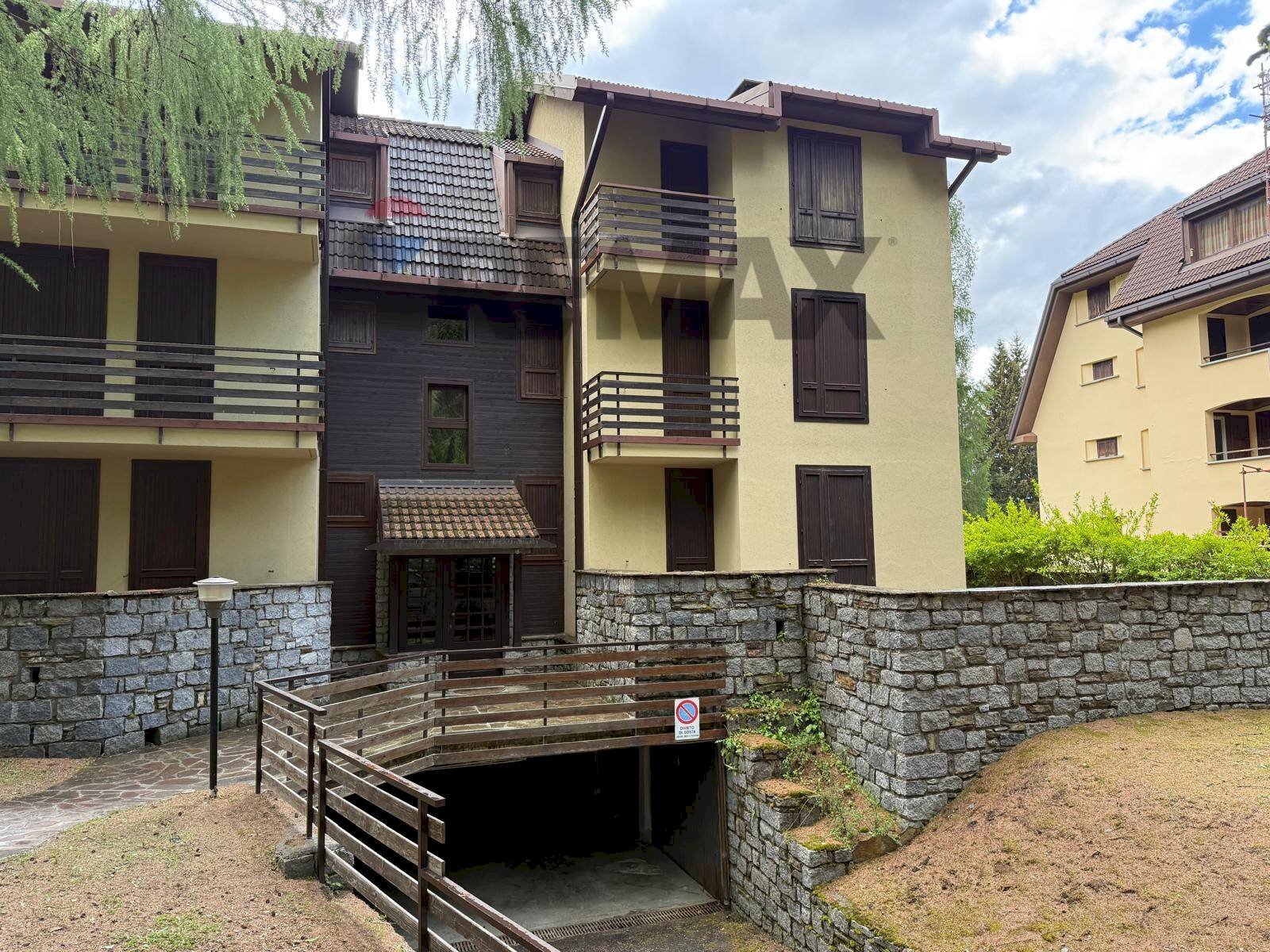 Edificio all\'aperto - Trilocale Viale Venezia
 
42, Ponte di Legno - foto 1
