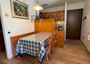 Sala da pranzo - Trilocale Viale Venezia
42, Ponte di Legno - foto 13