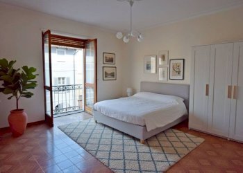 Camera da letto - Four-room apartment via Vittorio Emanuele, 34, Cherasco - photo 6