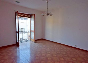 Camera da letto - Four-room apartment via Vittorio Emanuele, 34, Cherasco - photo 7