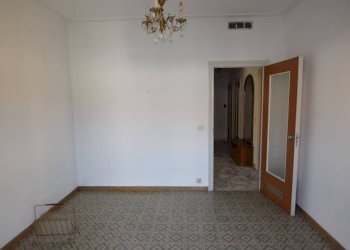 Camera da letto - Four-room apartment via Vittorio Emanuele, 34, Cherasco - photo 9