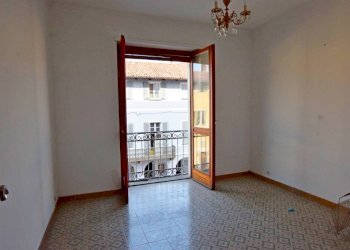Camera da letto - Four-room apartment via Vittorio Emanuele, 34, Cherasco - photo 27