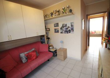 Cameretta - Trilocale via Evasio Montanella, Genova (zona Prà) - foto 3