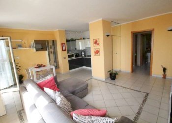 Salone - Trilocale via Evasio Montanella, Genova (zona Prà) - foto 4