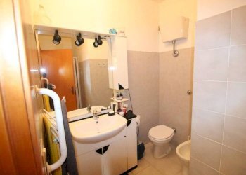 Bagno - Trilocale via Evasio Montanella, Genova (zona Prà) - foto 11