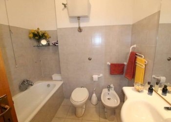 Bagno - Trilocale via Evasio Montanella, Genova (zona Prà) - foto 16