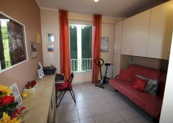 Salone - Trilocale via Evasio Montanella, Genova (zona Prà) - foto 23