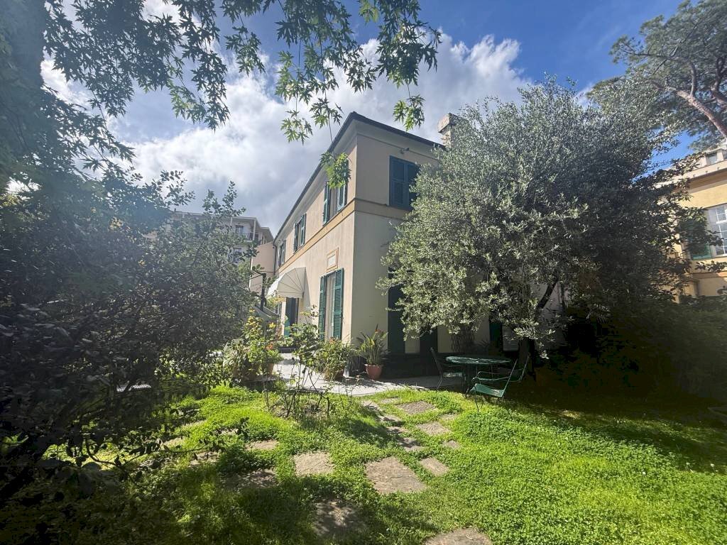 Giardino - Villa via Angelo Carrara, Genova (zona Quarto) - foto 1