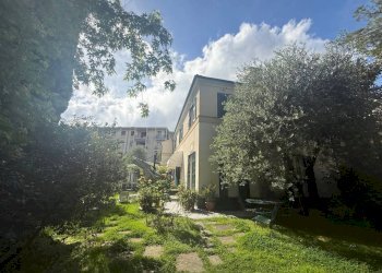 Giardino - Villa via Angelo Carrara, Genova (zona Quarto) - foto 9