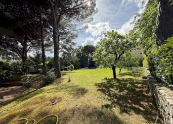 Giardino - Villa via Angelo Carrara, Genova (zona Quarto) - foto 12