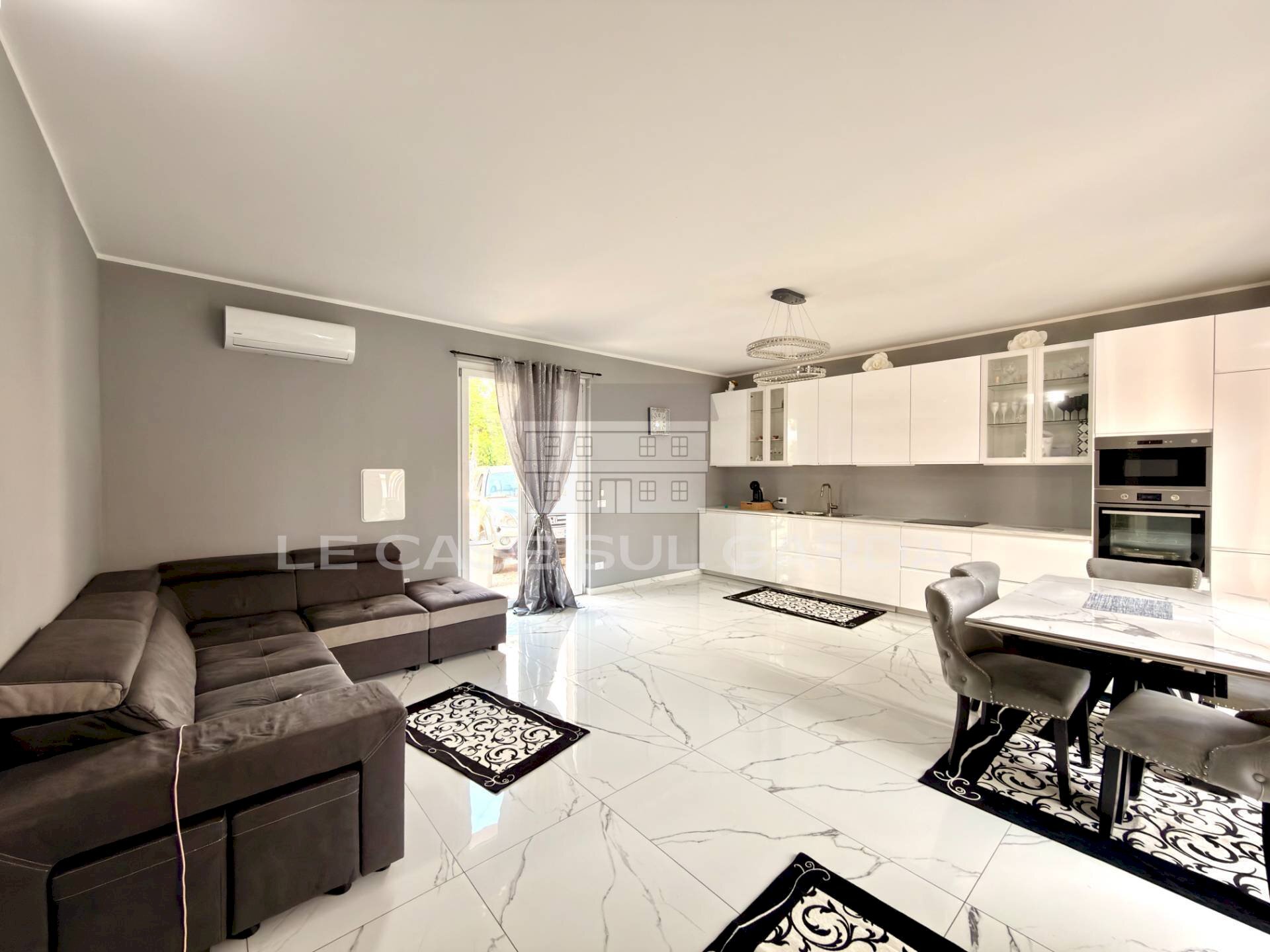 Zona Giorno - Villa Via Ferramino
 
9, Lonato del Garda - photo 1