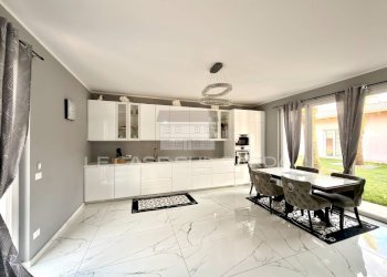 Zona Giorno - Villa Via Ferramino
9, Lonato del Garda - photo 4
