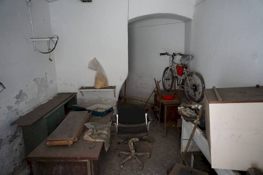 Magazzino - Magazzino via Massimo d'Azeglio, 15r, Genova (zona Sampierdarena) - foto 3
