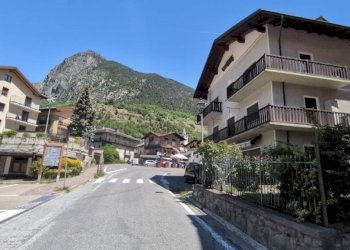 Zona - Bilocale Frazione Capoluogo, 70BIS, Valpelline - foto 1
