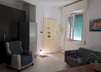 Salone - One-room apartment Genova (neighborhood Sampierdarena) - photo 4