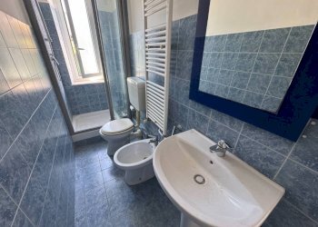 Bagno - Trilocale viale Carlo Canepa, 13, Genova (zona Sestri Ponente) - foto 12