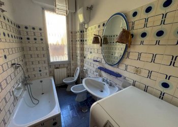 Bagno - Three-room apartment via Camillo Vianson, 20, Genova (neighborhood Pegli) - photo 10
