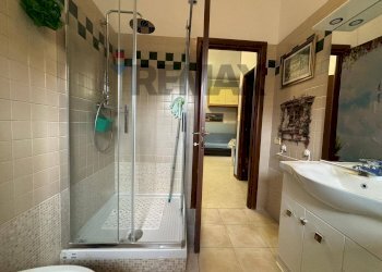 Bagno - Bilocale Via Anagnina
 
331, Roma - foto 15