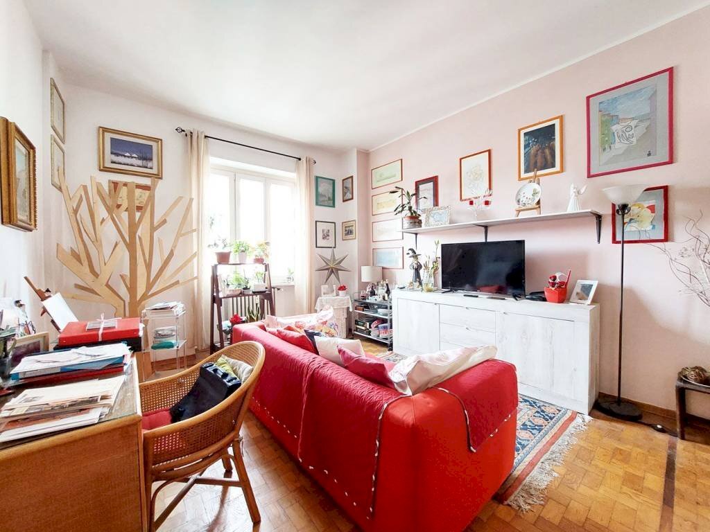 Soggiorno - Trilocale via Buenos Aires, 41, Torino (zona Santa Rita) - foto 3
