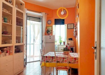 Cucina - Trilocale via Buenos Aires, 41, Torino (zona Santa Rita) - foto 8