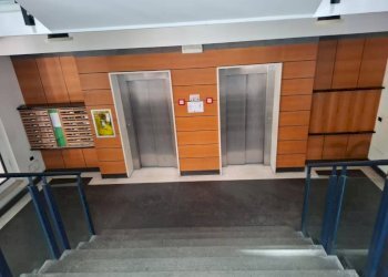 Ascensori - Bilocale via Durban, 20, Roma (zona Torrino) - foto 3