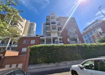 Facciata - Bilocale via Durban, 20, Roma (zona Torrino) - foto 32