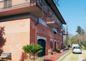 Casa all\'aperto - Villa c/da Donnici Inferiore
 
snc, Cosenza - foto 1