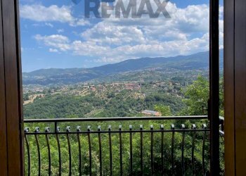 Balcone - Villa c/da Donnici Inferiore
 
snc, Cosenza - foto 4