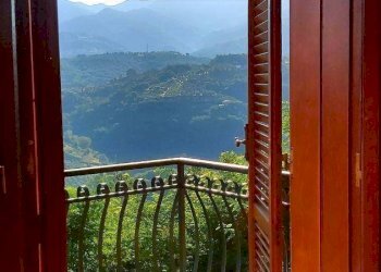 Balcone - Villa c/da Donnici Inferiore
 
snc, Cosenza - foto 11