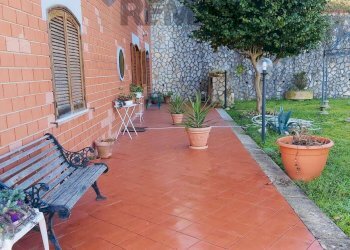 Terrazza - Villa c/da Donnici Inferiore
 
snc, Cosenza - foto 16