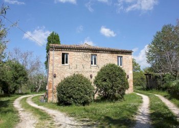 Foto 2 - Rustico Contrada Torbidello
 
17, Castignano - foto 2