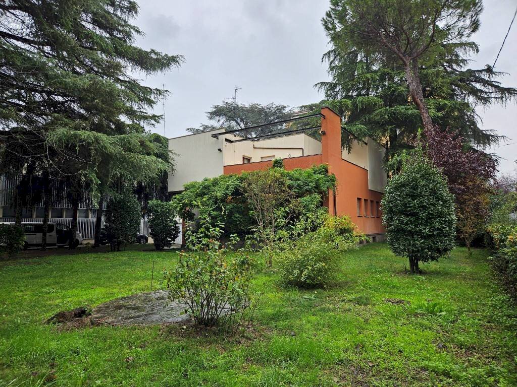 Giardino - Villa via Antonio Bondi, 23, Bologna (zona Massarenti) - foto 1