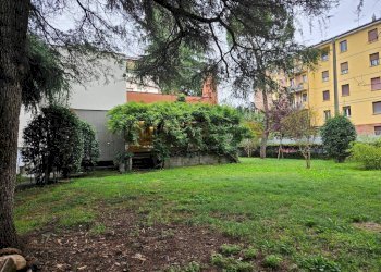 Giardino - Villa via Antonio Bondi, 23, Bologna (zona Massarenti) - foto 35