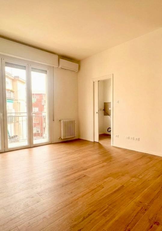 Interno appartamento - Three-room apartment via Francesco Zanardi, Bologna (neighborhood Saffi) - photo 1