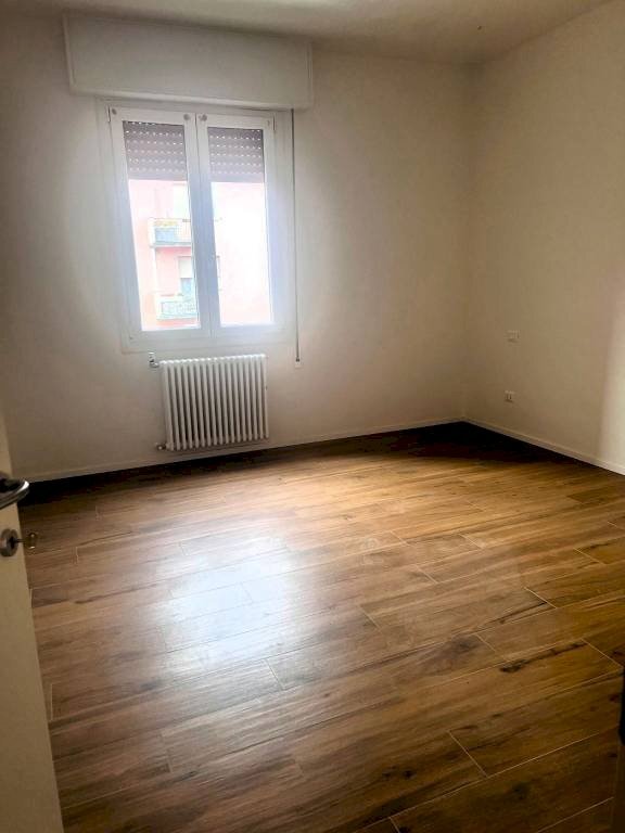 Camera da letto - Three-room apartment via Francesco Zanardi, Bologna (neighborhood Saffi) - photo 3