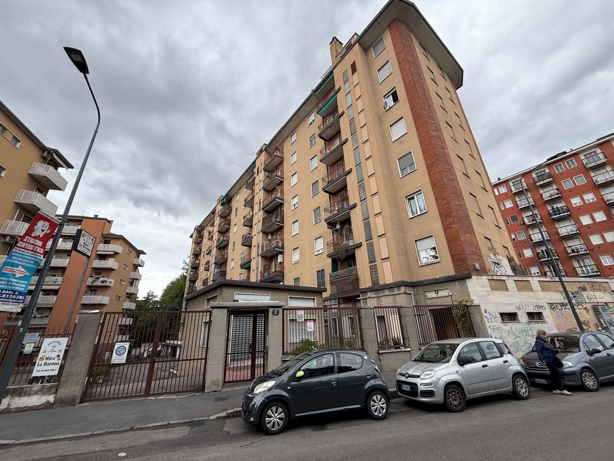 appartamento in vendita con balcone milano via bar - Appartamento via Bari, Milano (zona Barona) - foto 2