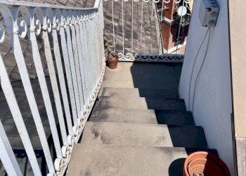 Scala - Appartamento via Francesco Ravaschio, 109, Genova (zona Sestri Ponente) - foto 7