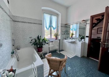 Bagno - Appartamento via Francesco Ravaschio, 109, Genova (zona Sestri Ponente) - foto 19
