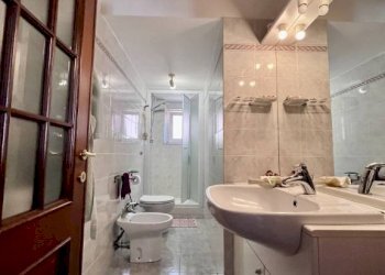 Bagno - Appartamento via Francesco Ravaschio, 109, Genova (zona Sestri Ponente) - foto 24