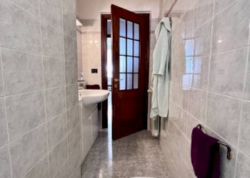 Bagno - Appartamento via Francesco Ravaschio, 109, Genova (zona Sestri Ponente) - foto 25