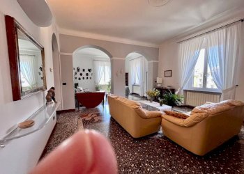 Salone - Appartamento via Francesco Ravaschio, 109, Genova (zona Sestri Ponente) - foto 36