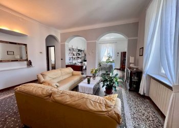 Salone - Appartamento via Francesco Ravaschio, 109, Genova (zona Sestri Ponente) - foto 37