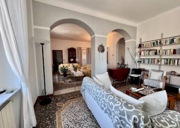 Salone - Appartamento via Francesco Ravaschio, 109, Genova (zona Sestri Ponente) - foto 39