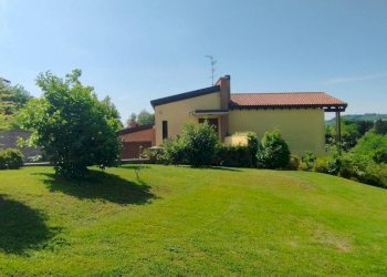 Giardino - Villa via Monte Rosa, Buguggiate - foto 1