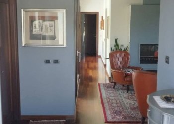 Corridoio - Villa via Monte Rosa, Buguggiate - foto 15